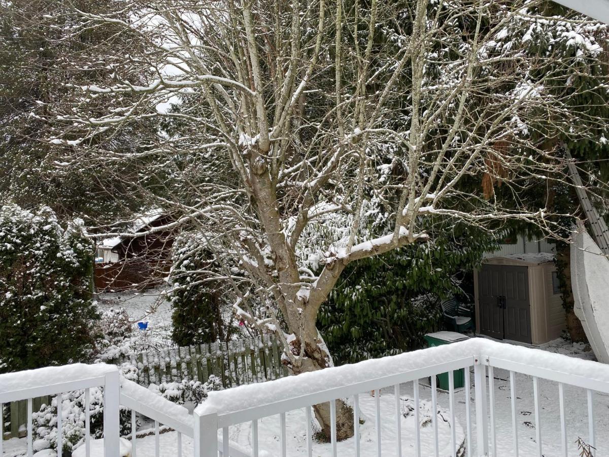 Serenity Bed & Breakfast Burnaby Exterior photo