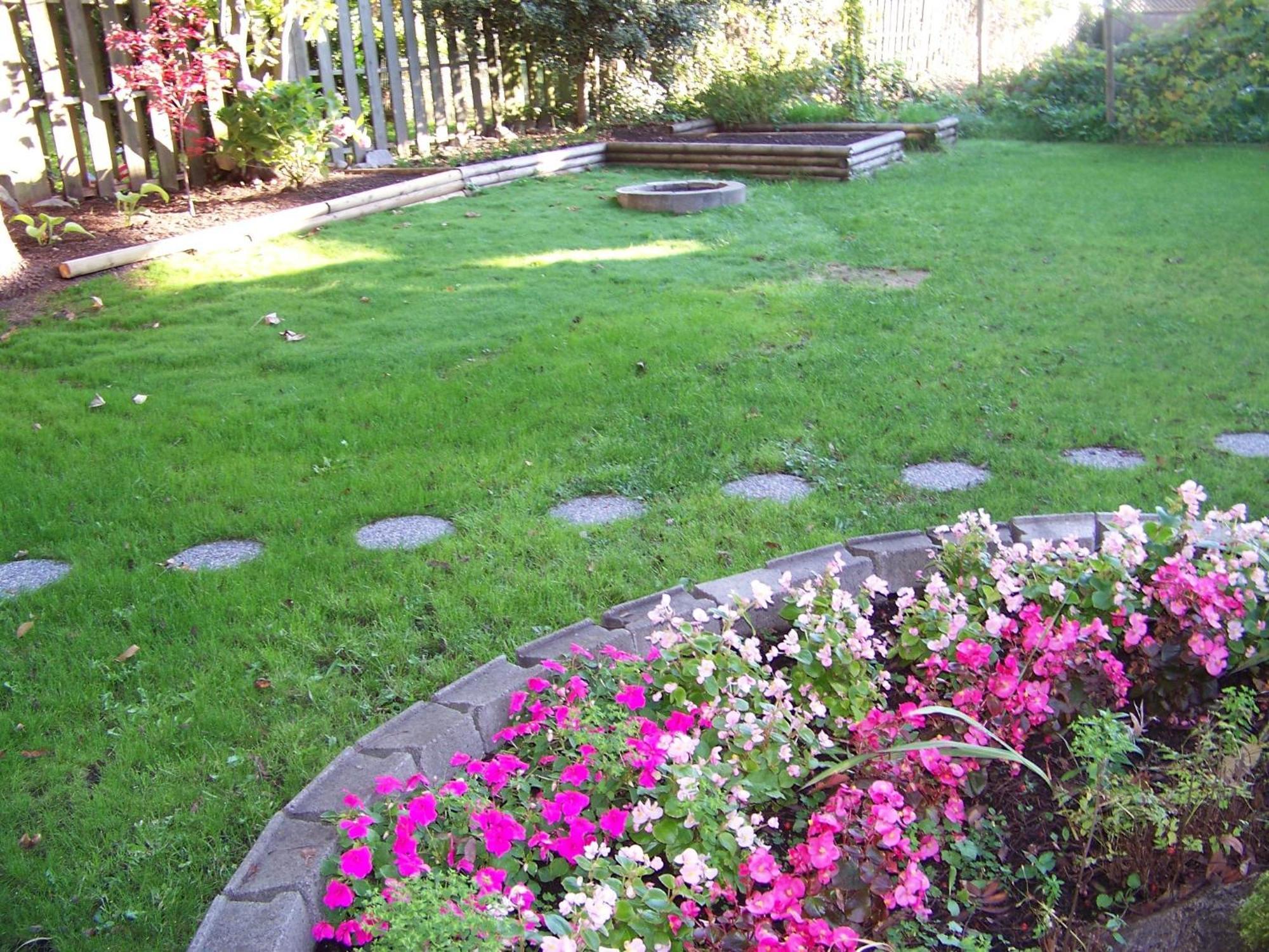 Serenity Bed & Breakfast Burnaby Exterior photo